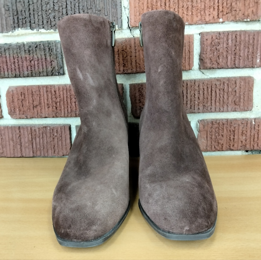 NWOT Nordstrom Novanna Buttery Soft Genuine Suede Ankle Booties in Brown Sz. 9 - Picture 3 of 9